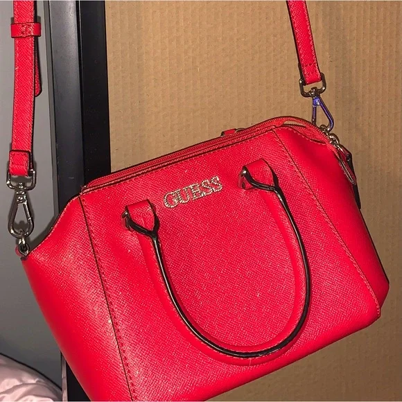 GUESS Red Satchel Bag gently used ❤️ - Picture 1 of 6